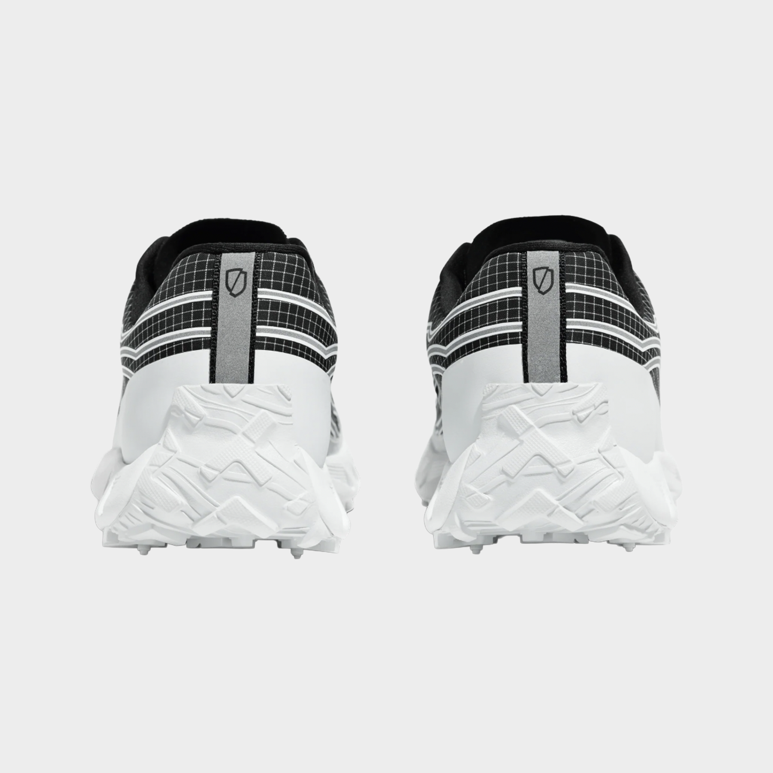 002 M