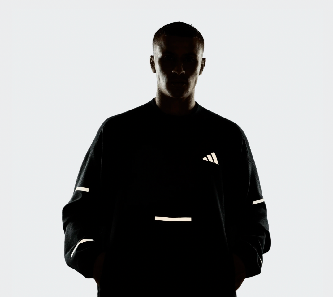 Adi365 Crew M — Black
