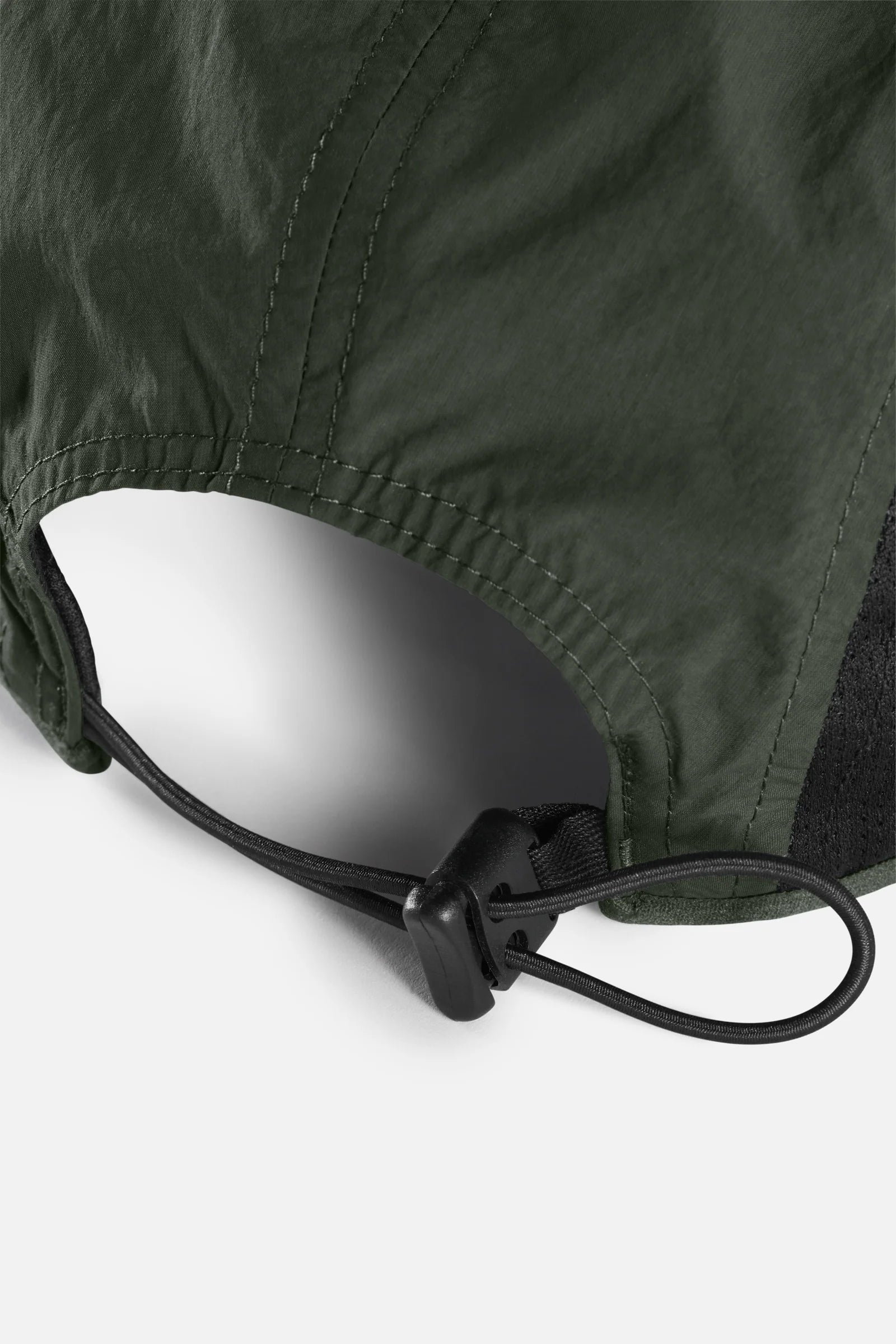 Performance Panelled Mesh Hat