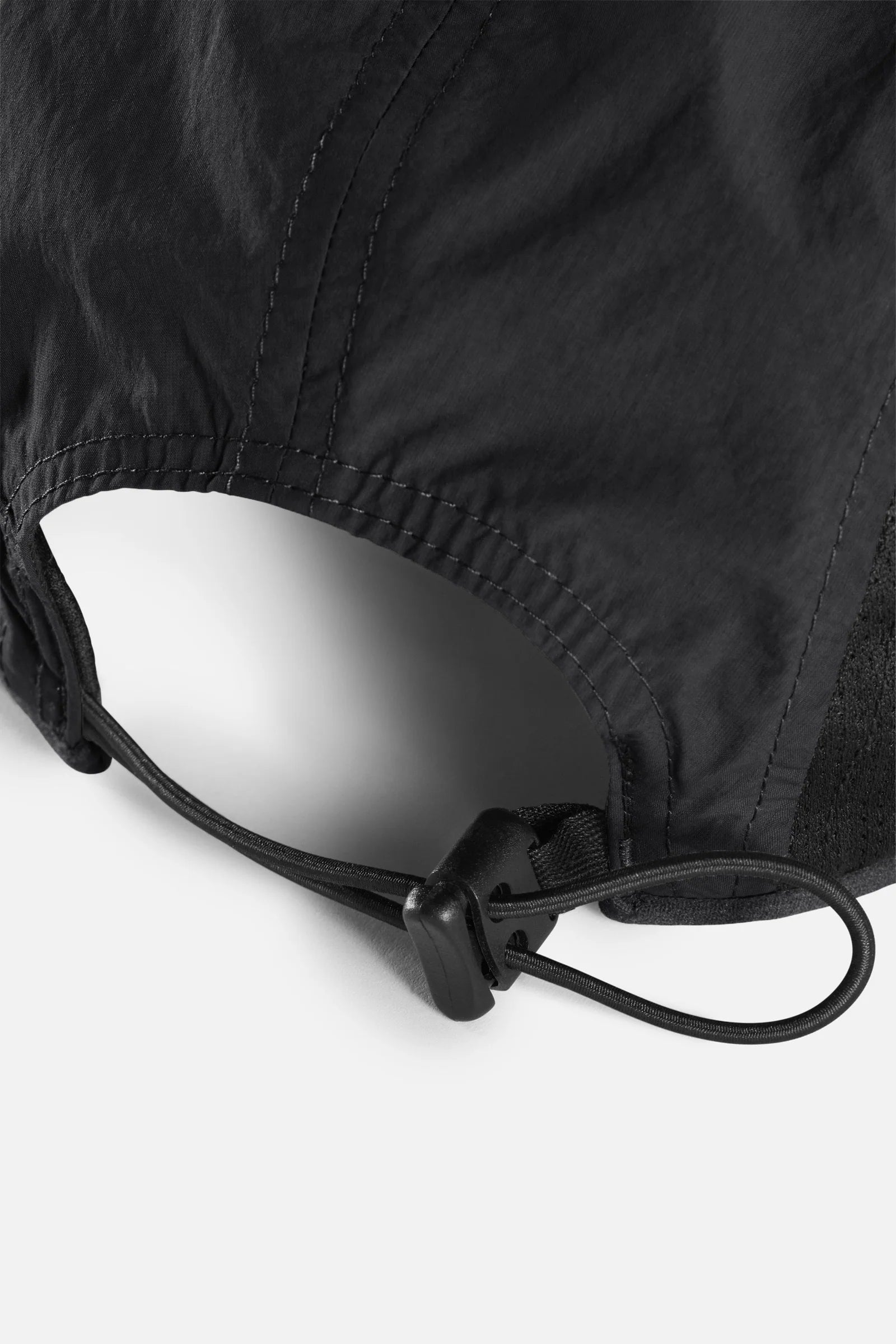 Performance Panelled Mesh Hat